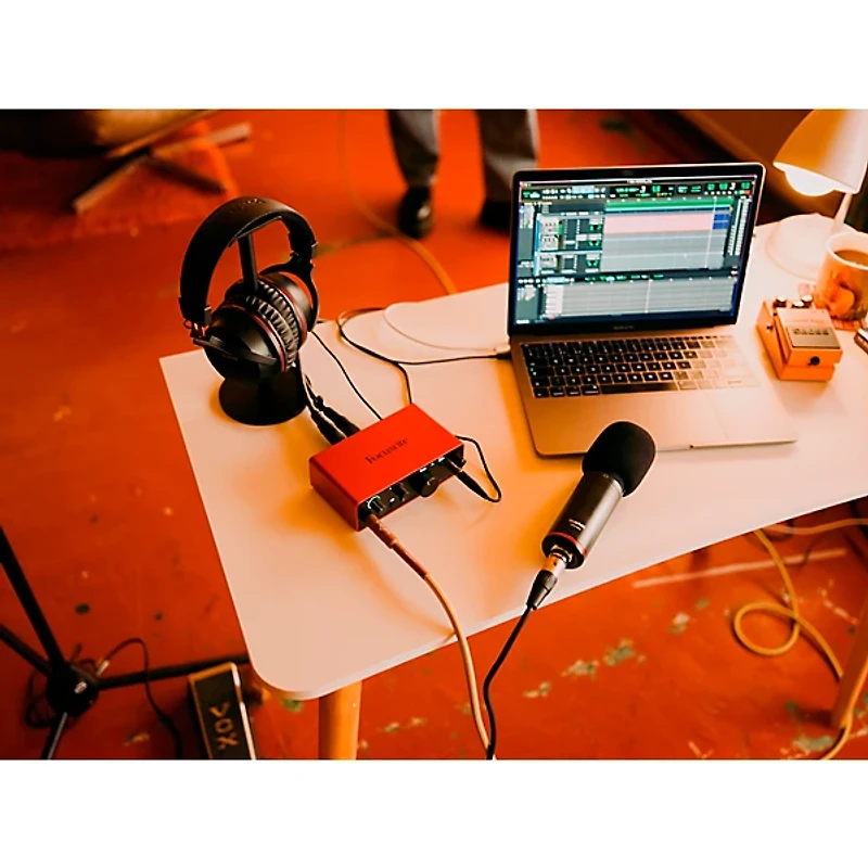 Focusrite Scarlett Solo Studio 4th Gen Pack