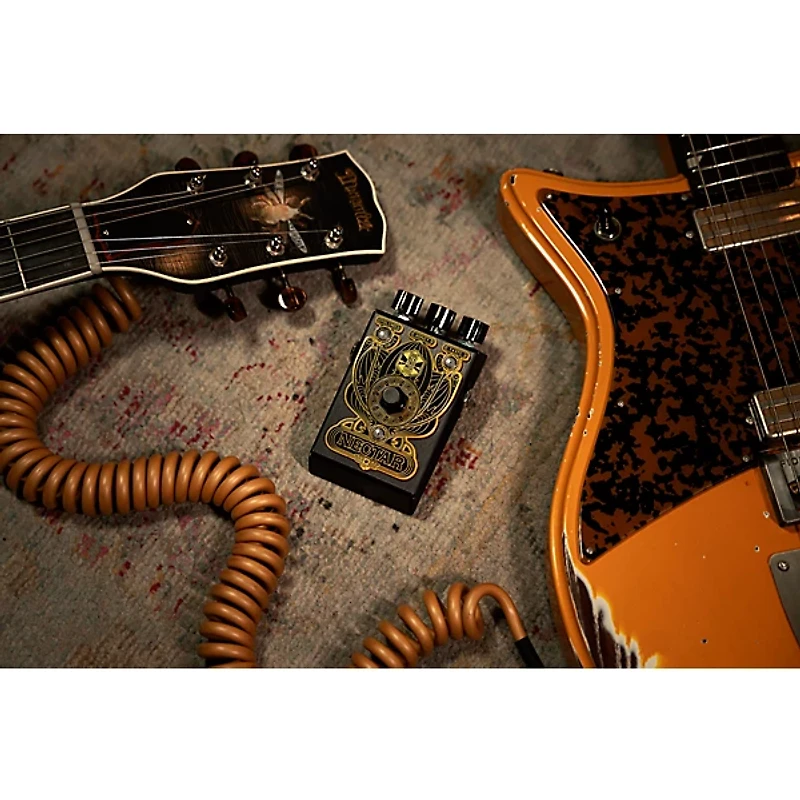 Beetronics FX Nectar Tone Sweetener Babee Series Overdrive & Fuzz Effects Pedal Black Anodized