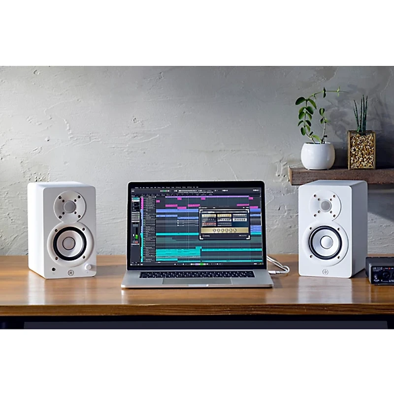 Yamaha HS4 4.5" Powered Studio Monitors (Pair), White