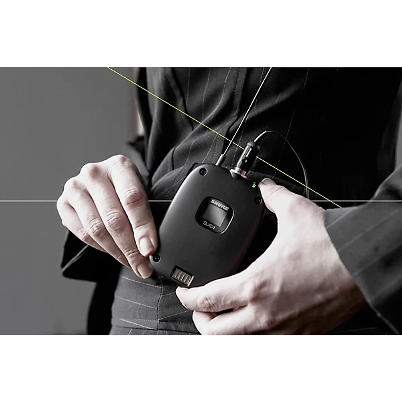 Shure SLXD15/UL4B Portable Digital Wireless Bodypack System with UL4B Lavalier Microphone - Band G58