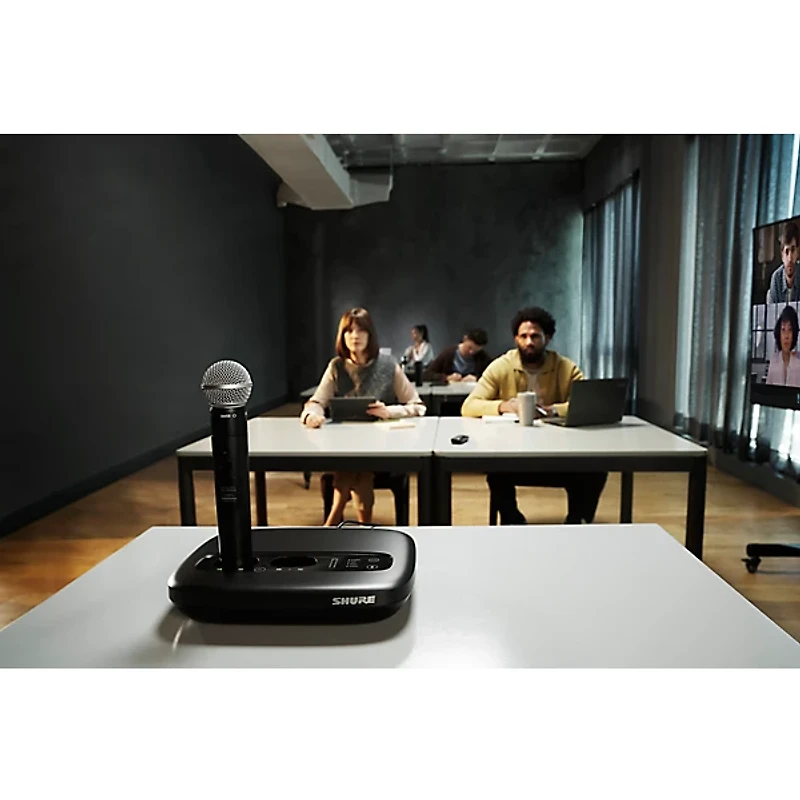 Shure MXW2X/SM58 Wireless Handheld Transmitter with SM58 Microphone Band Z10