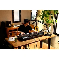 Yamaha PSR-SX920 61-Key High-Level Arranger Keyboard