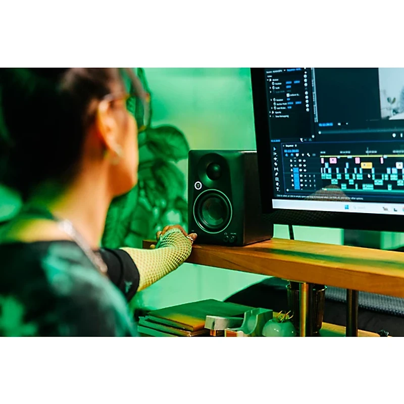 Mackie CR3.5BT 3.5" Powered Studio Monitors With Tone Control and Bluetooth (Pair)