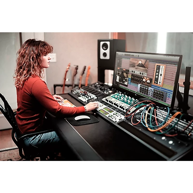 Universal Audio Apollo x8p Gen 2 16x22 Thunderbolt 3 Audio Interface -