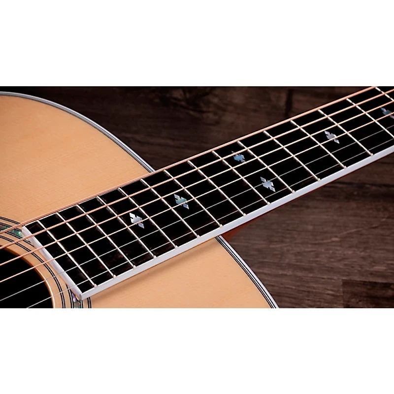 Taylor 810e Legacy Dreadnought Acoustic-Electric Guitar Natural