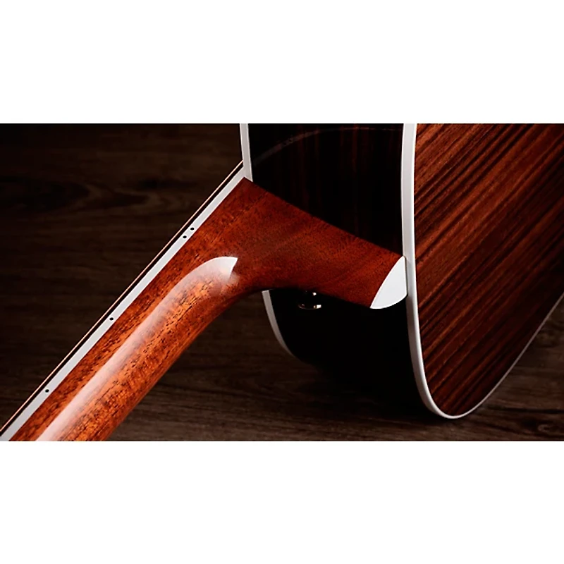 Taylor 810e Legacy Dreadnought Acoustic-Electric Guitar Natural