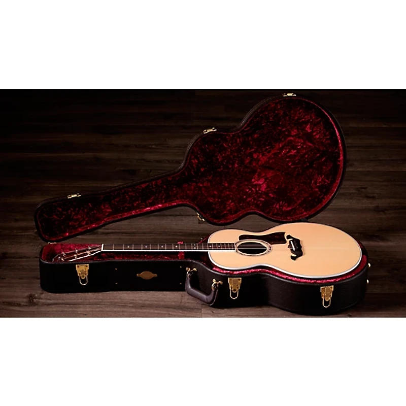 Taylor 815e Legacy Jumbo Acoustic-Electric Guitar Natural