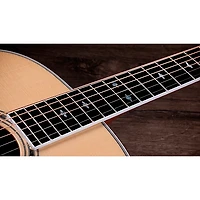 Taylor 815e Legacy Jumbo Acoustic-Electric Guitar Natural