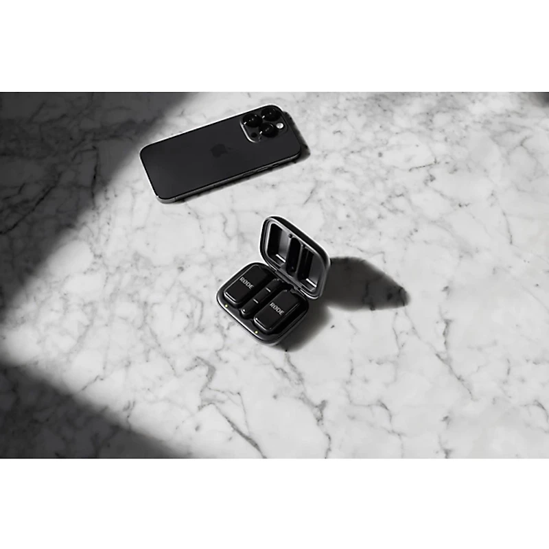RODE Wireless Micro Microphone System - Lightning, Black