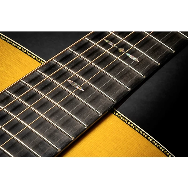 Martin Eric Clapton Signature 30th Anniversary 000-EC Limited-Edition Auditorium Acoustic Guitar Natural