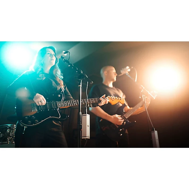 Universal Audio Apollo X16D Ultimate 18x20 TB Audio Interface Dante With Four Apollo e1x Remote-Controllable Unison Preamps & Apollo e2M Headphone Amp