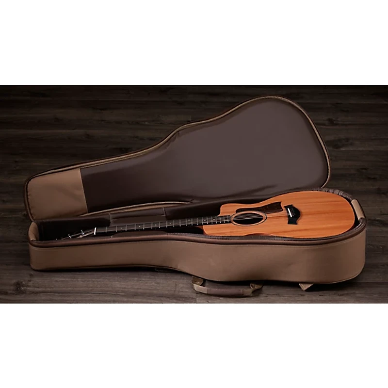 Taylor 24ce Grand Auditorium Acoustic-Electric Guitar Natural