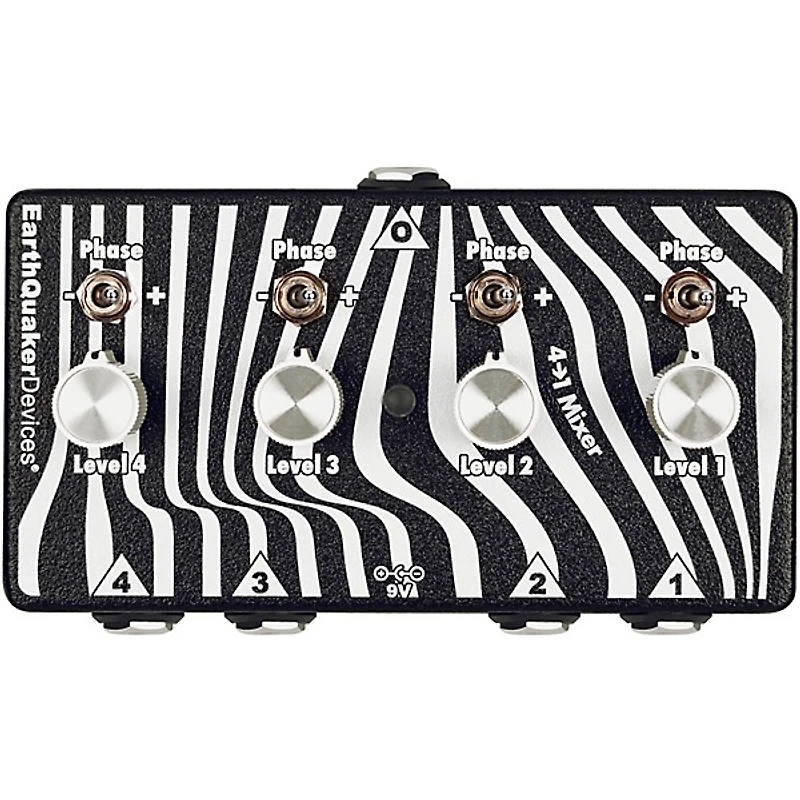 EarthQuaker Devices Four to One Mixer Black and White