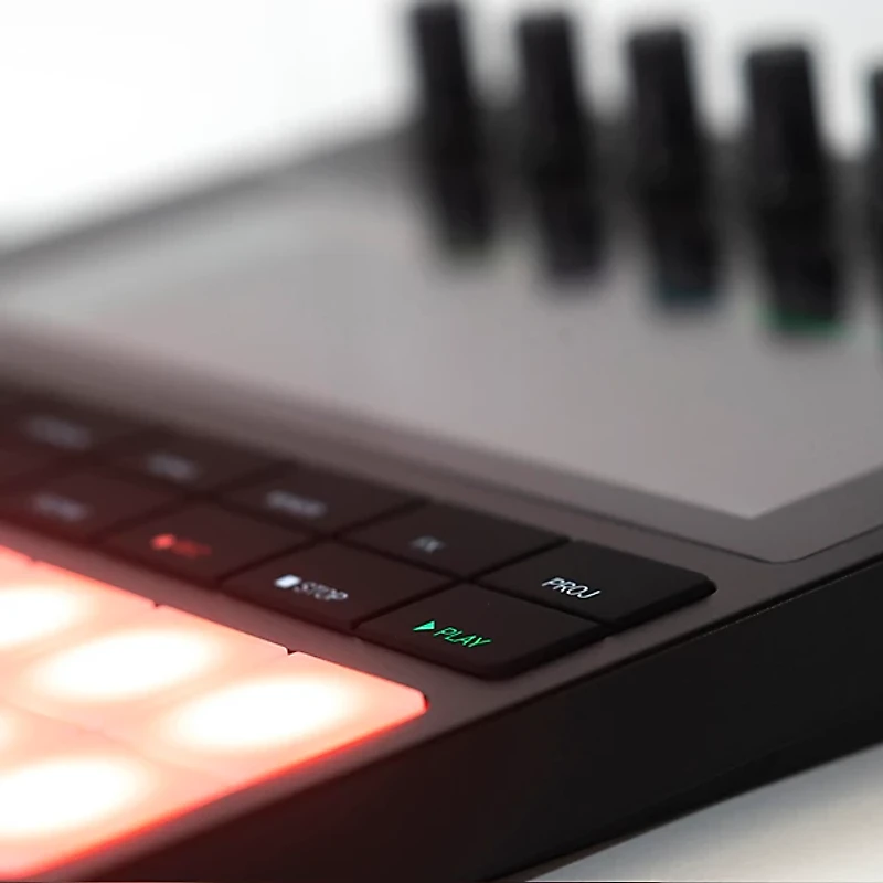 1010music Bento Sampling Production Studio