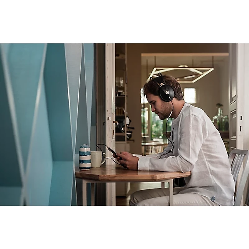 Meze Audio 99 Neo Closed-Back Over-Ear Headphones