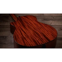 Taylor 324ce Baritone-8 Limited-Edition 8-String Grand Auditorium Acoustic-Electric Guitar Shaded Edge Burst