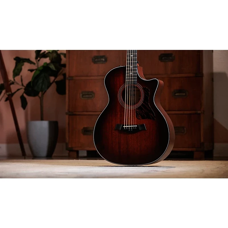 Taylor 324ce Baritone-8 Limited-Edition 8-String Grand Auditorium Acoustic-Electric Guitar Shaded Edge Burst