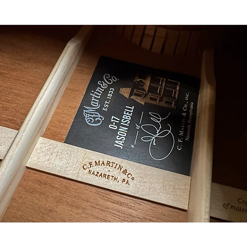 Martin Jason Isbell Signature 0-17 Limited-Edition Concert Acoustic Guitar Dark Mahogany