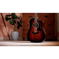 Taylor 260ce-K DLX 10-String Dreadnought Acoustic-Electric Bajo Quinto Shaded Edge Burst