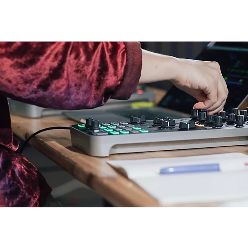 Allen & Heath XONE:K3 Universal DJ MIDI Controller