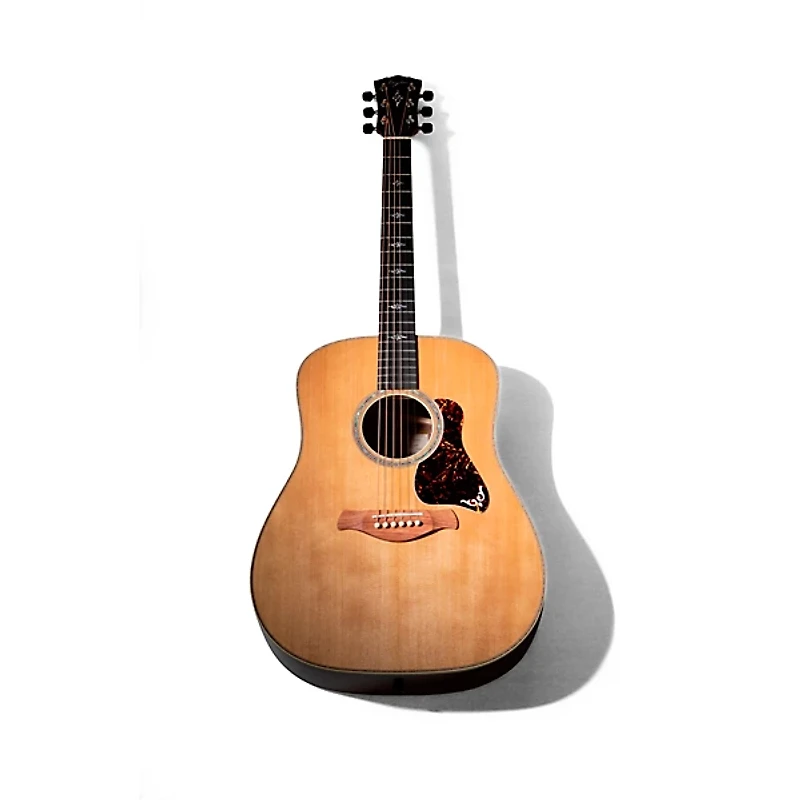 Taylor Gold Label 810e Acoustic-Electric Guitar - Natural