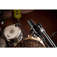 Shure KSM32C/SM Large-Diaphragm Cardioid Condenser Microphone