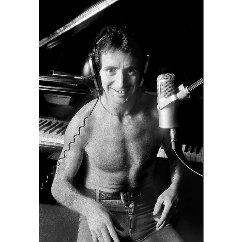 Neumann U47 fet Bon Scott Edition Condenser Microphone