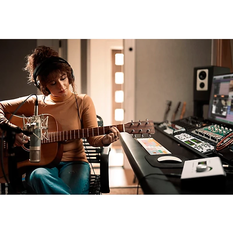 Universal Audio Apollo x8 Gen 2 Audio Interface With UAD Analog Classics Pro