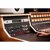 Universal Audio Apollo x16 Gen 2 Audio Interface With UAD Complete