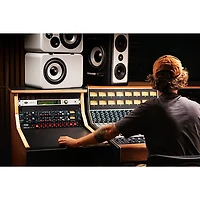 Universal Audio Apollo x16 Gen 2 Audio Interface With UAD Complete