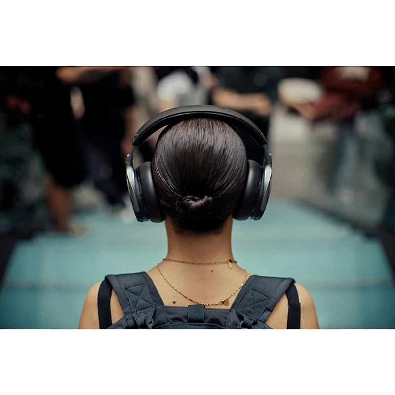 beyerdynamic Aventho Y Wireless Closed-Back Headphones -
