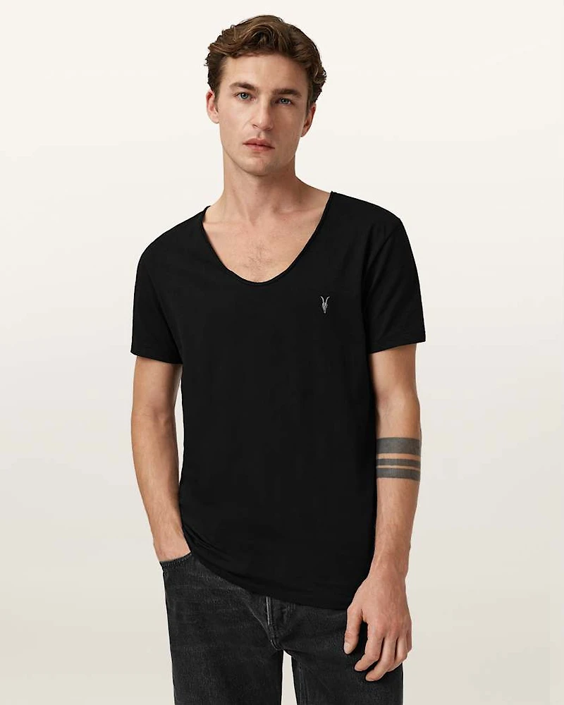 Tonic Scoop Neck Slim Ramskull T-Shirt
