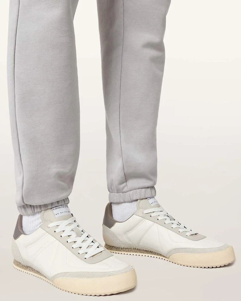 Harri Low Top Trainers