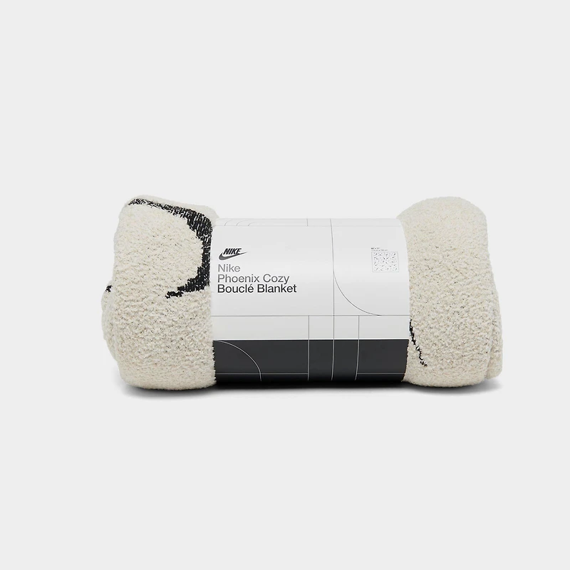 Nike Phoenix Cozy Boucle Blanket
