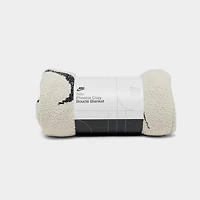 Nike Phoenix Cozy Boucle Blanket