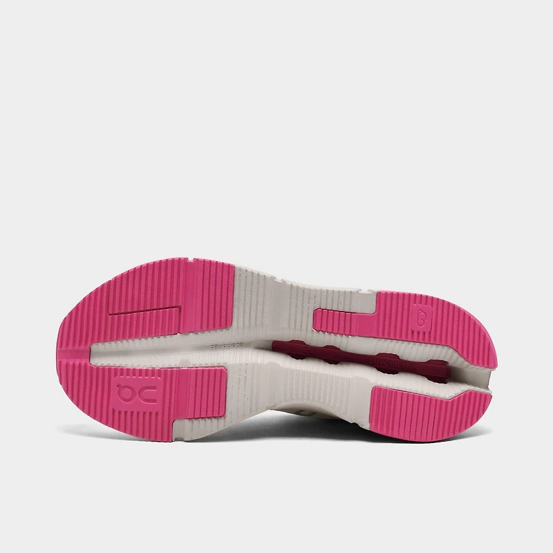 Women's On Cloudnova Running Shoes