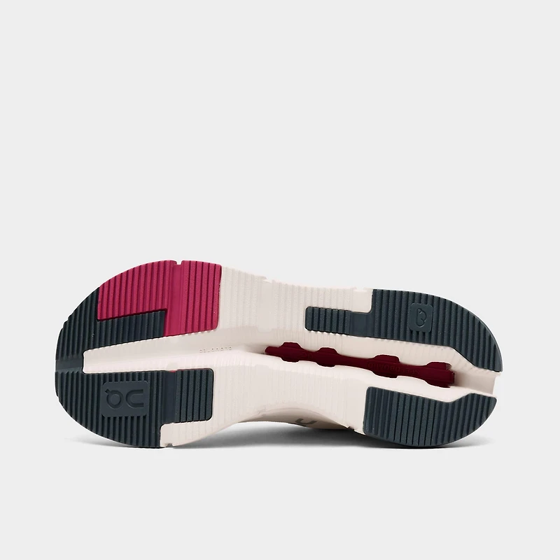 Women's On Cloudnova Running Shoes