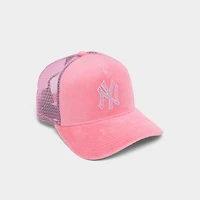 New Era New York Yankees MLB Velour Trucker Hat