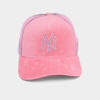 New Era New York Yankees MLB Velour Trucker Hat