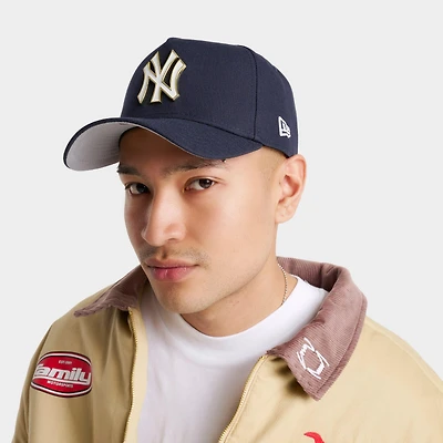 New Era New York Yankees MLB Metal Logo 9FORTY A-Frame Snapback Hat