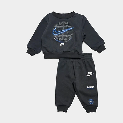 Infant Nike Globe Crewneck Sweatshirt and Jogger Pants Set