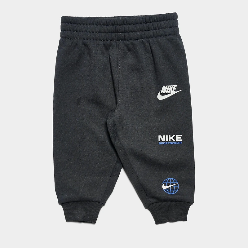 Infant Nike Globe Crewneck Sweatshirt and Jogger Pants Set