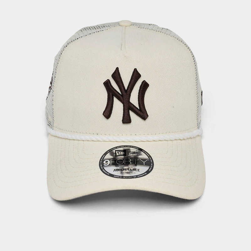 New Era New York Yankees MLB 9FORTY A-Frame Rope Trucker Hat
