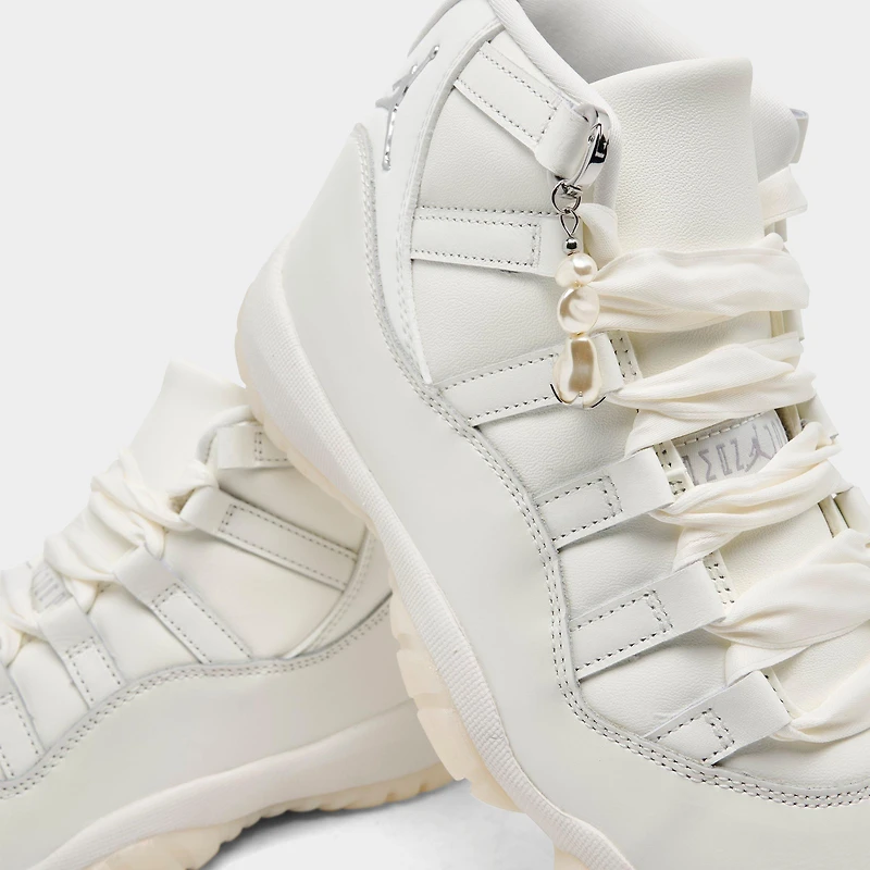 Women's Air Jordan Retro 11 Basketball Shoes