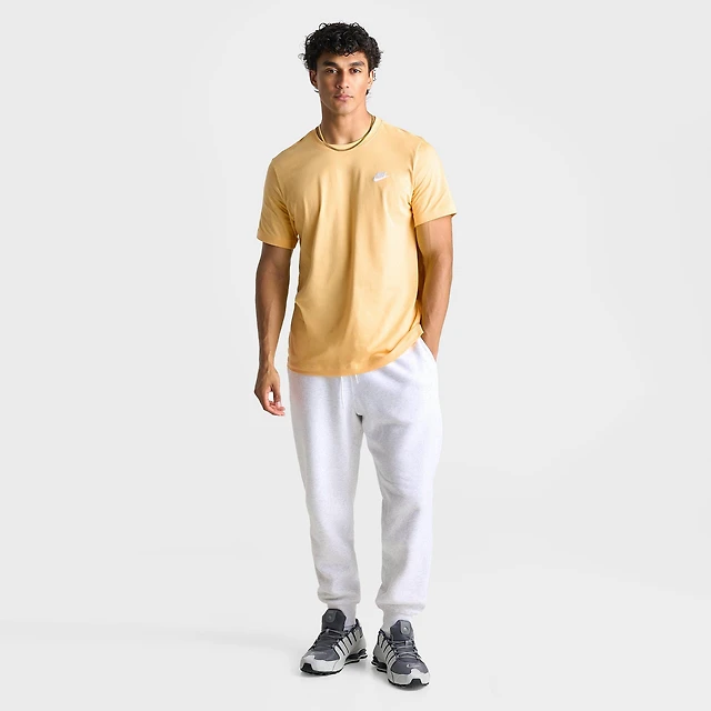Nike Sportswear Club T-Shirt