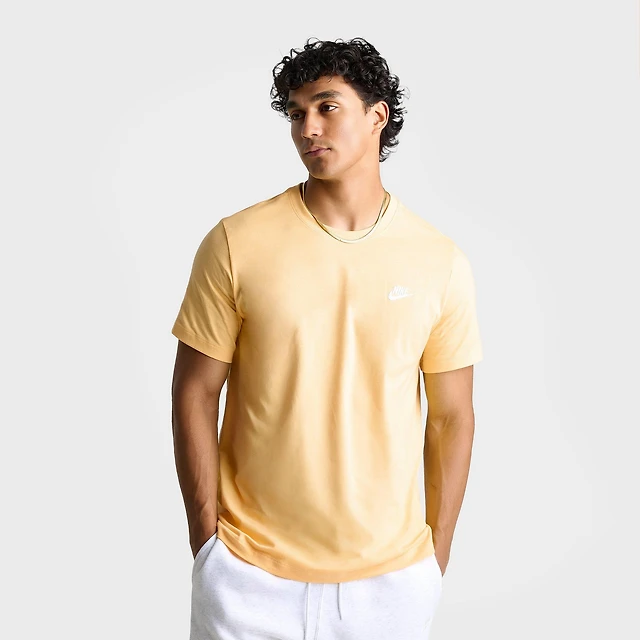 Nike Sportswear Club T-Shirt