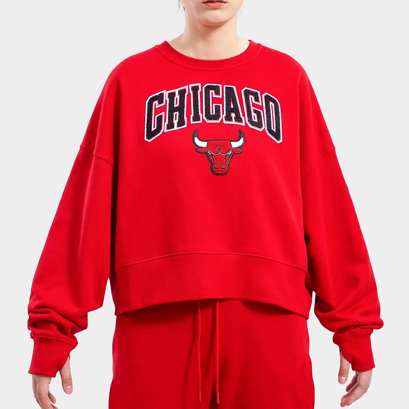 Women's Pro Standard Chicago Bulls NBA Classic Fleece Crewneck Sweatshirt