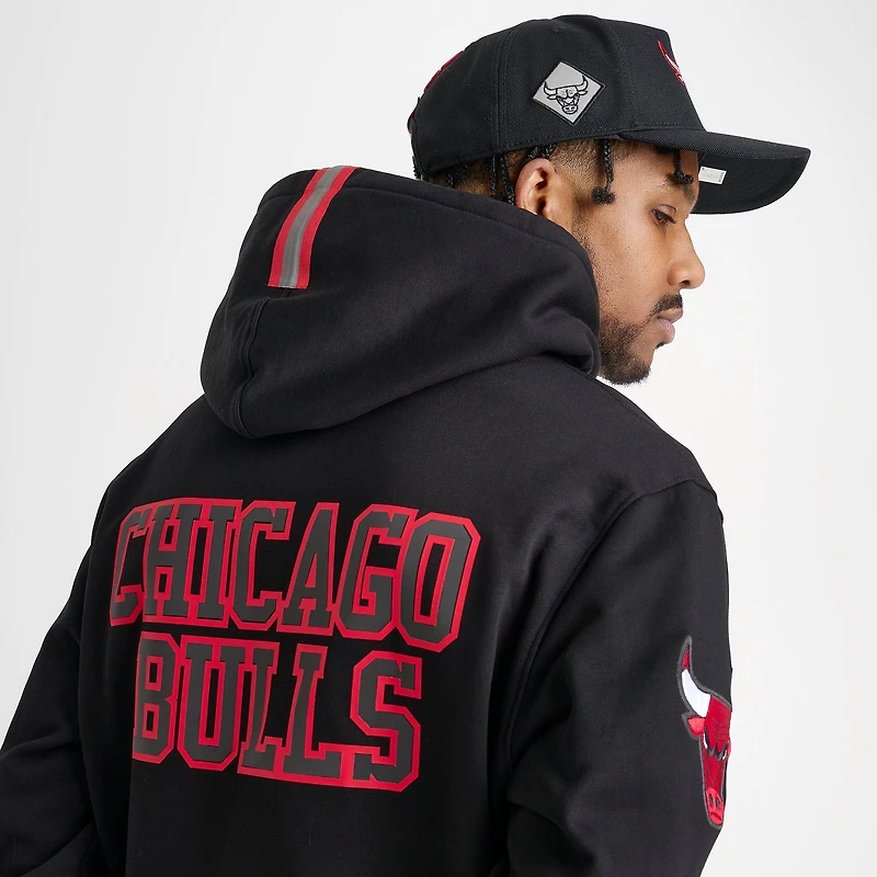 Men's Pro Standard Chicago Bulls NBA Reflective Logo Pullover Hoodie