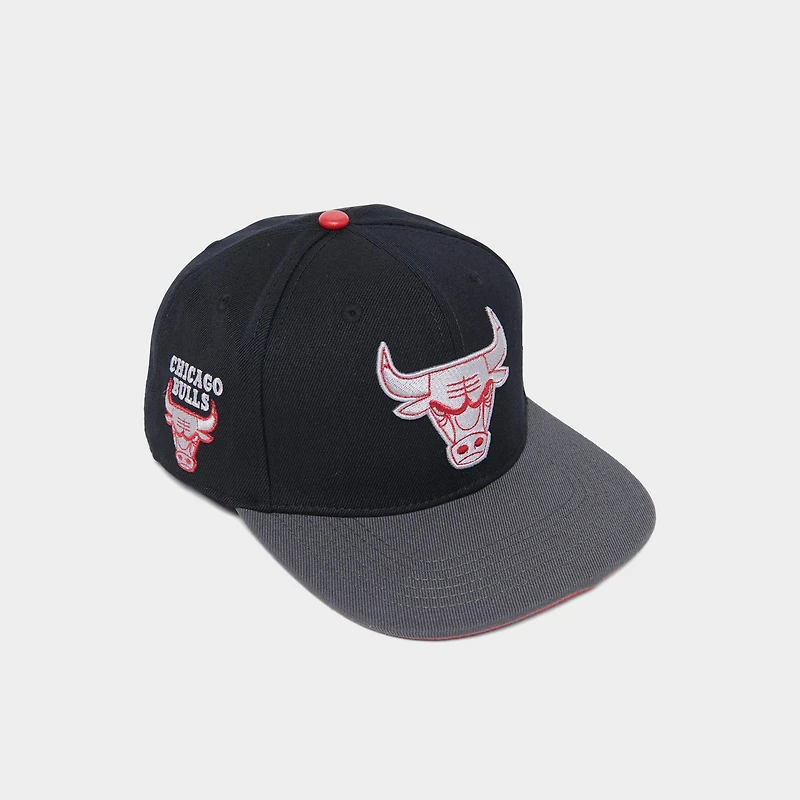 Pro Standard Chicago Bulls NBA Fright 2 Tone Snapback Hat