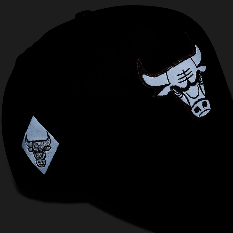 Pro Standard Chicago Bulls NBA Under The Lights Snapback Hat